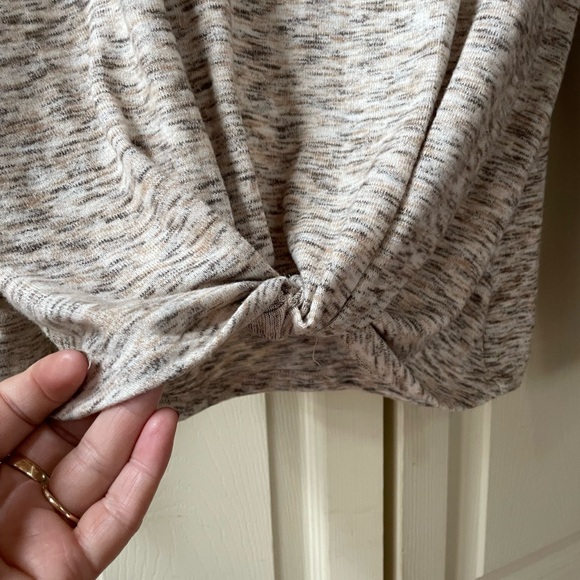 Heathered Gray/Brown Twist Front Sweater - Picture 4 of 6